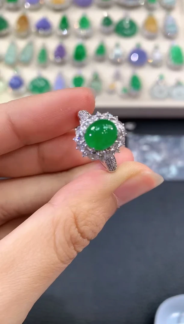 【闪购商品】翡翠戒指18K金镶嵌D22    