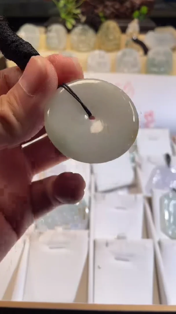 颈饰未镶嵌翡翠9/21/089