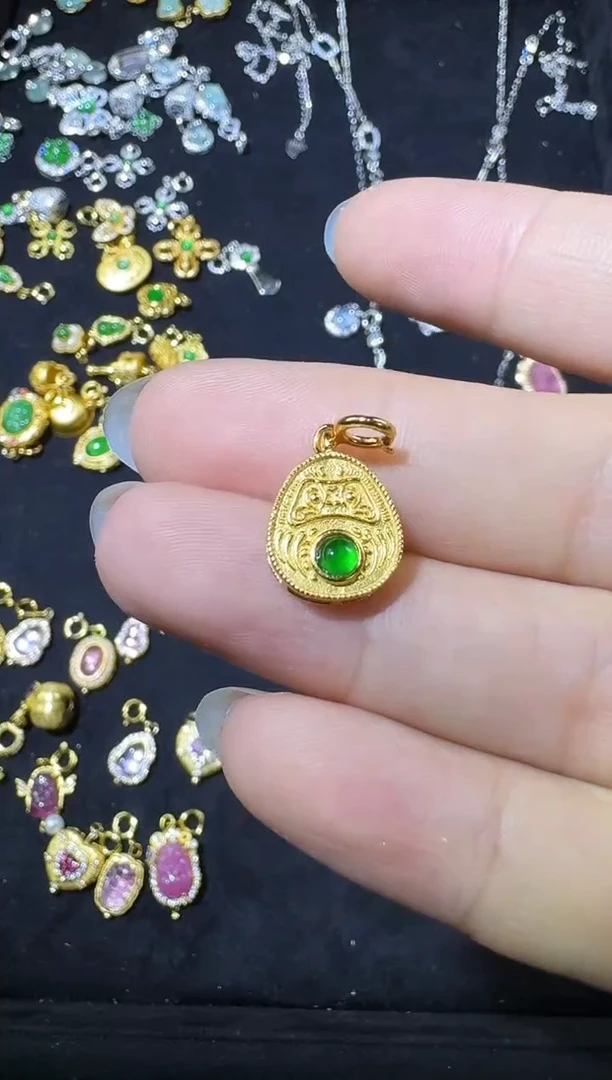 【闪购商品】翡翠吊坠(不含链)银S925镶嵌多宝