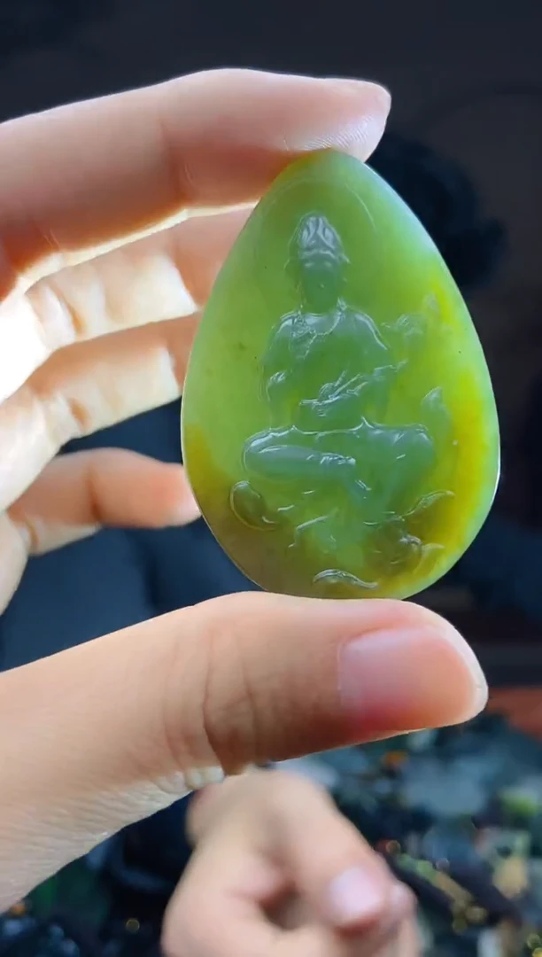 颈饰未镶嵌和田玉1