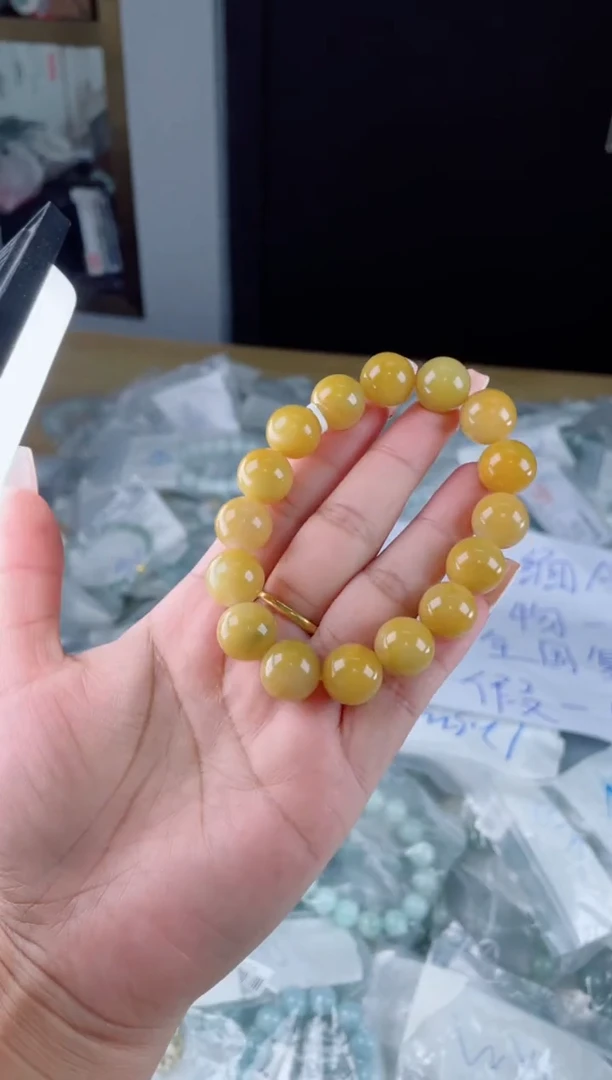 定制翡翠未镶嵌珠串
