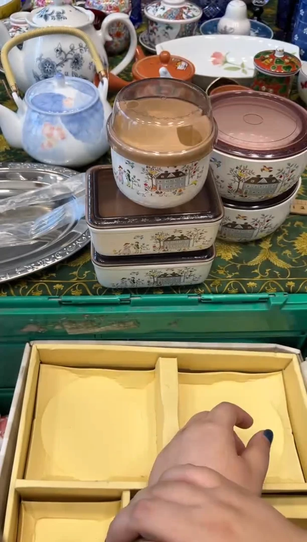 秋****没1708默认微瑕