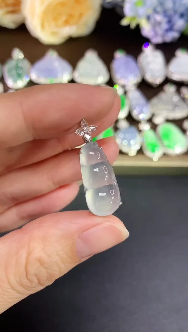 吊坠(不含链)18K金镶嵌翡翠101|6800