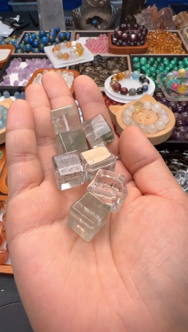 颈饰未镶嵌水晶8a多样性发其一/11.6/1个
