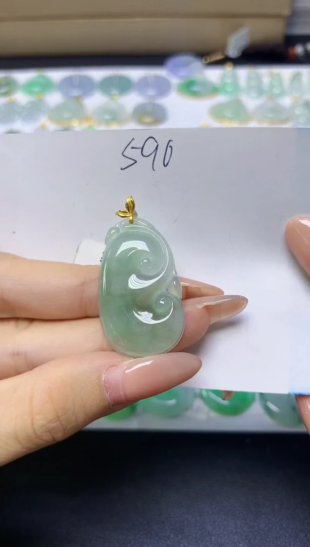 颈饰18K金镶嵌翡翠天然缅甸A货翡翠百元以上9元证书费自理