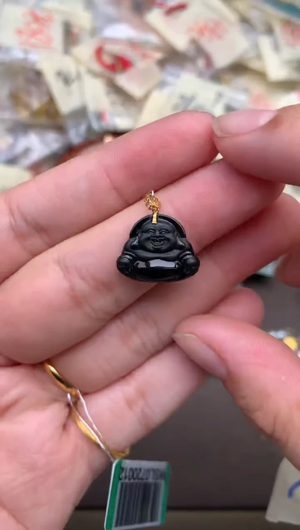 翡翠挂件18K金镶嵌—