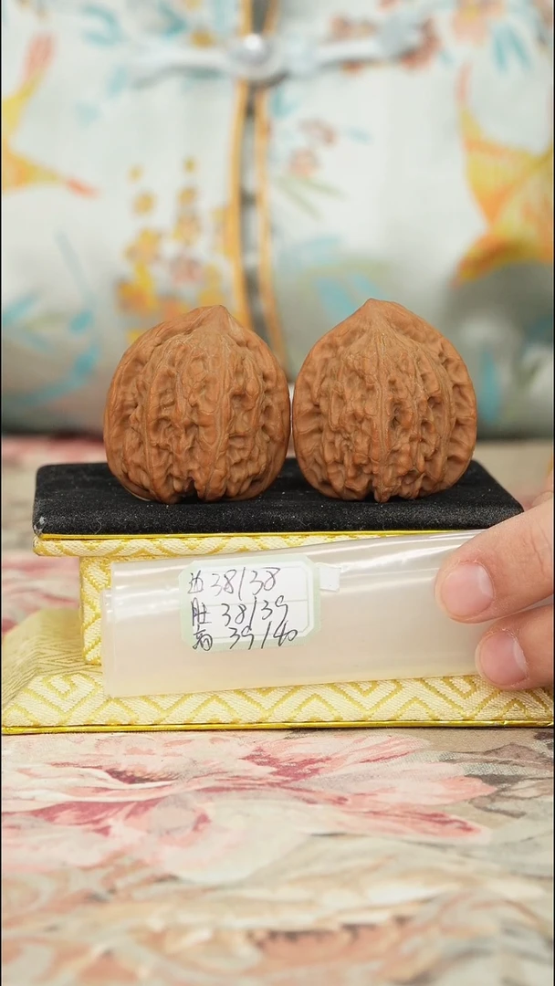 【闪购商品】文玩核桃把件赤龙鸡心