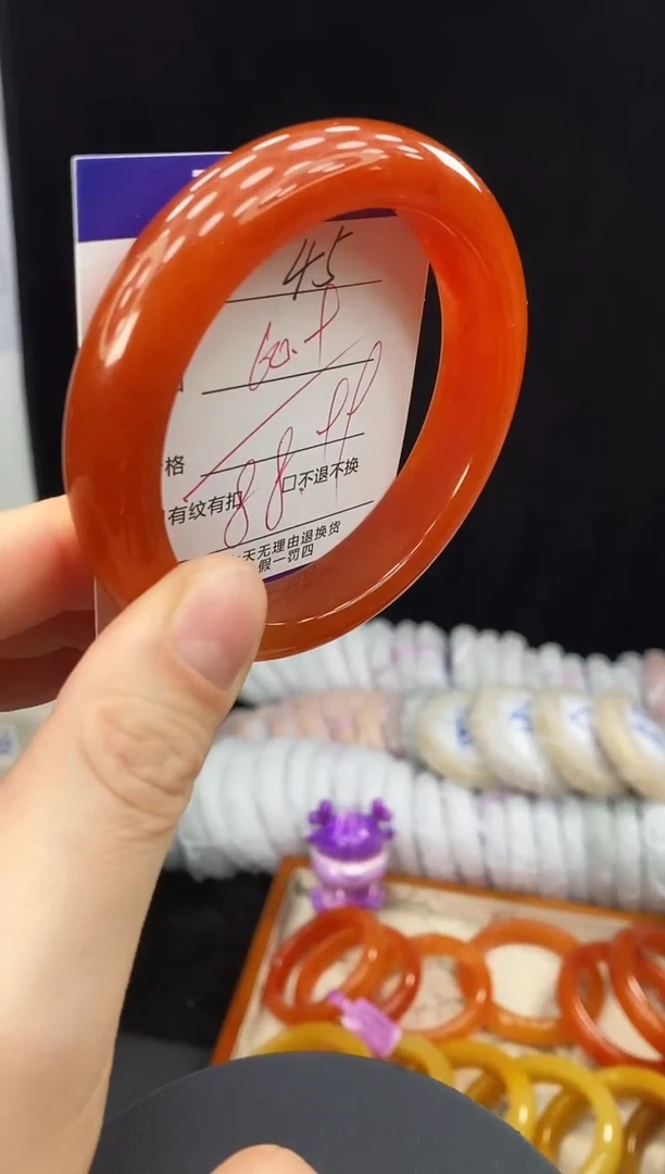未镶嵌手镯石英质玉45