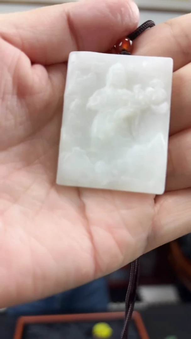 未镶嵌岫玉颈饰随机发