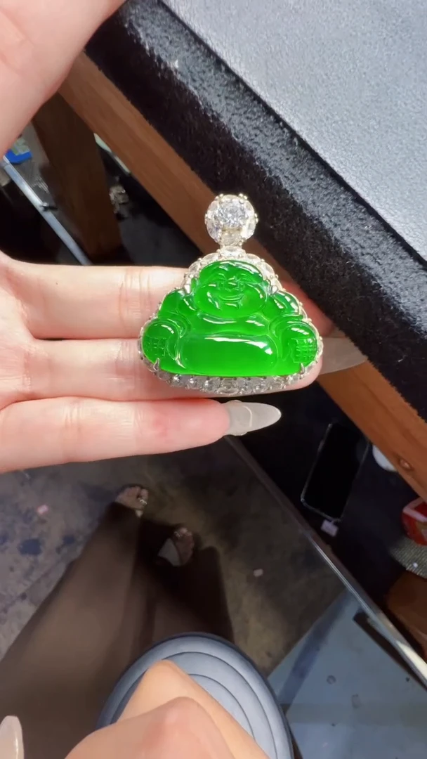 未镶嵌定制翡翠翡翠A货有轻微色差属于正常现象，佛公多样性发货1
