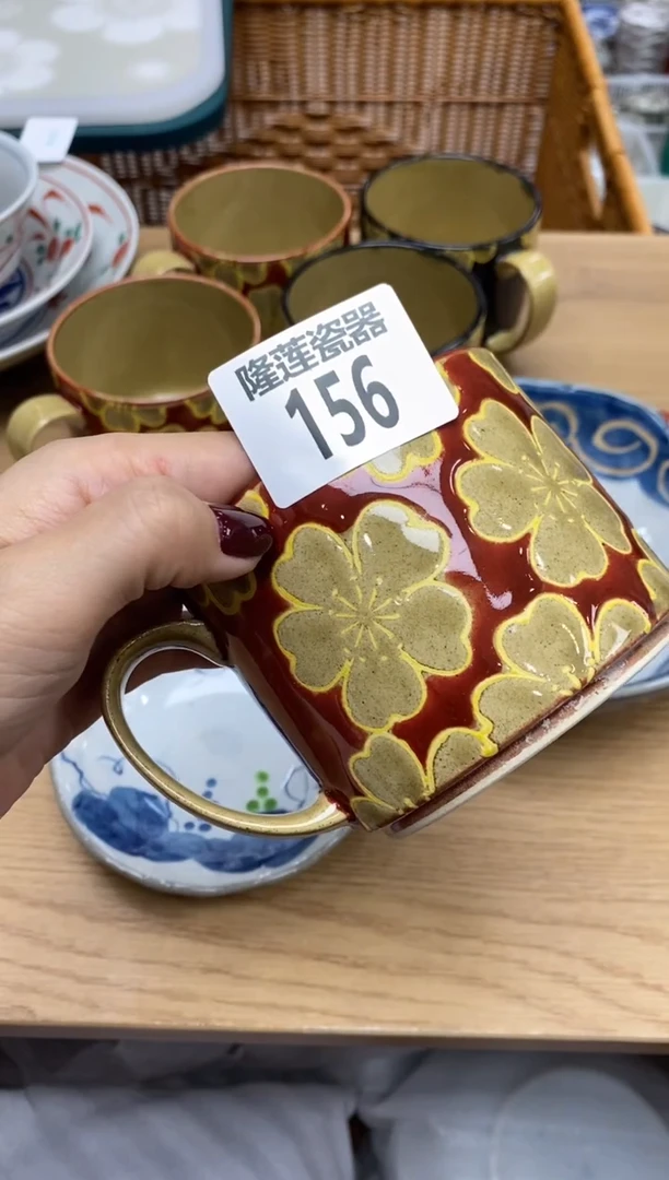 瓷片苹*姨瓷器之美，尽在隆莲。