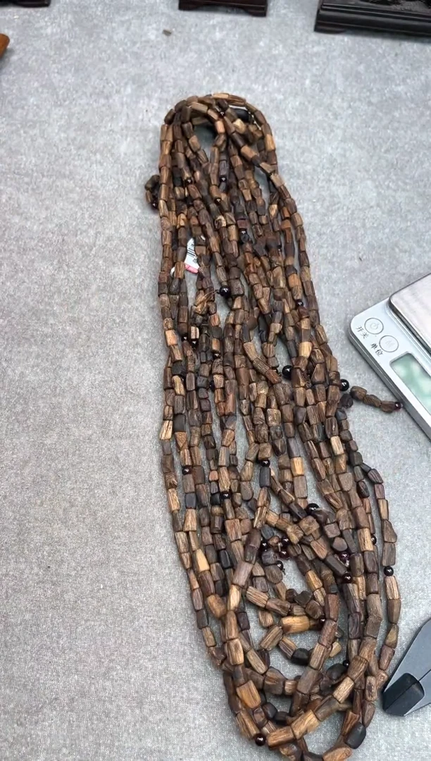 【闪购商品】沉香手串85号文莱多样性发货1条