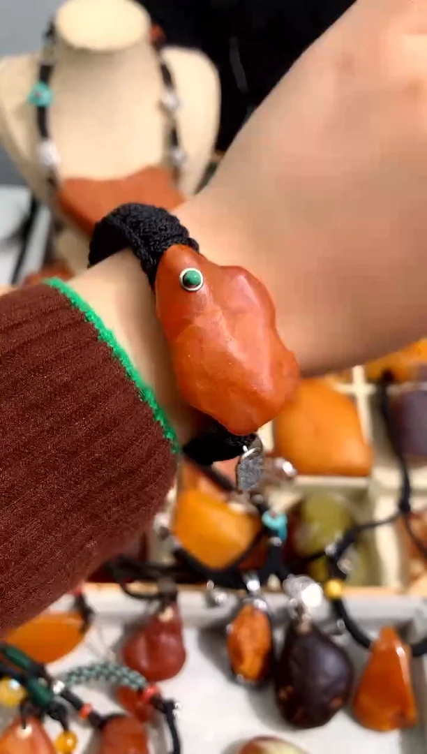 【闪购商品】蜜蜡裸石未镶嵌似玉