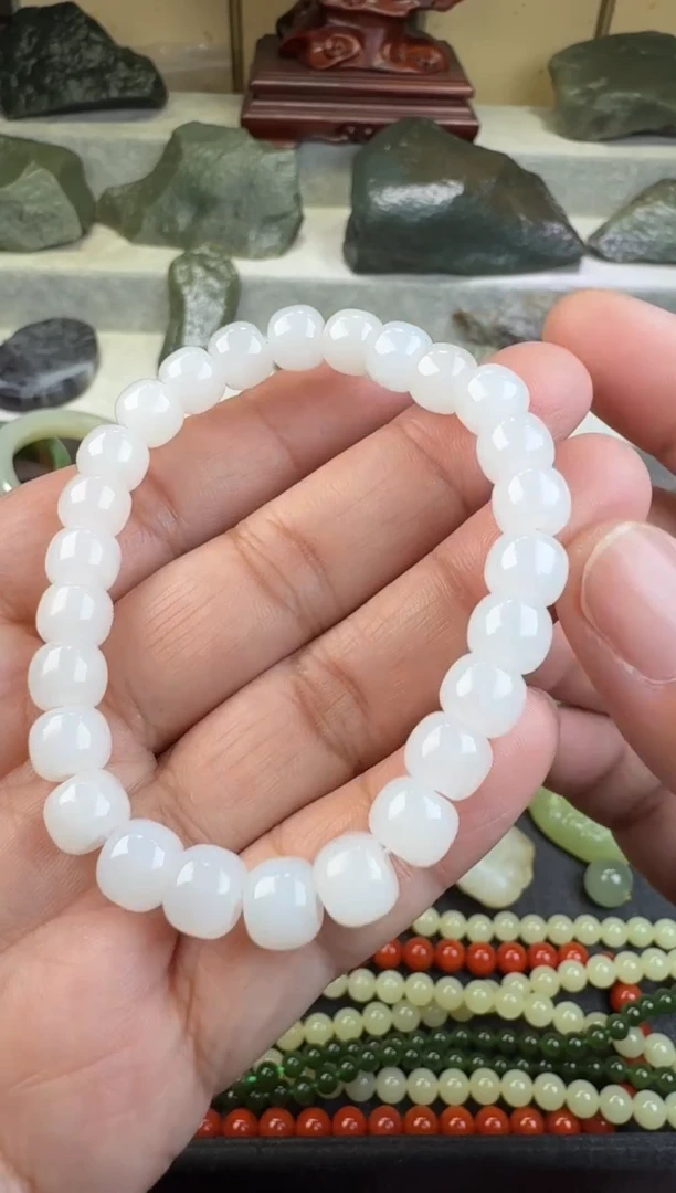 和田玉未镶嵌颈饰和田玉