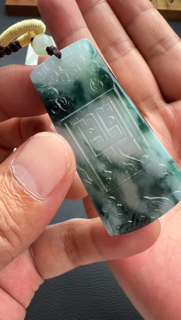 颈饰未镶嵌翡翠翡翠颈饰