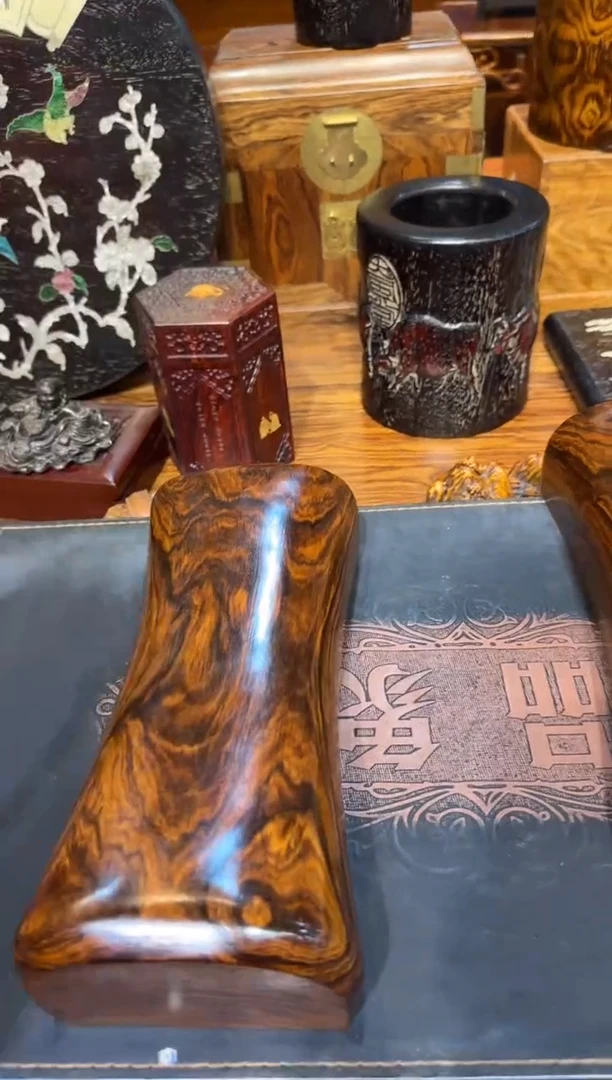 木颈椎枕纹理不一默认发货