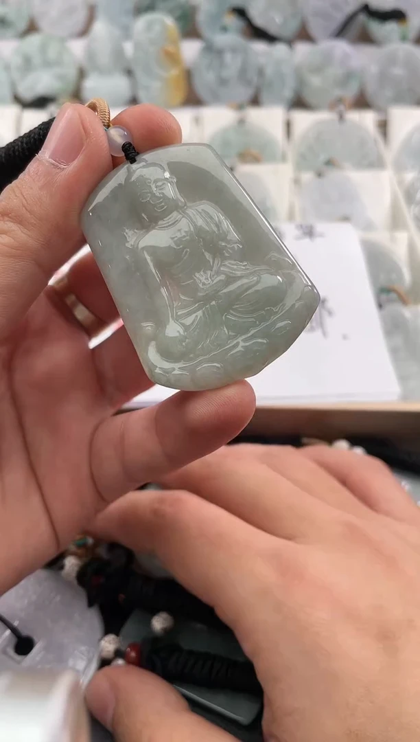 颈饰未镶嵌翡翠26/01/03/58