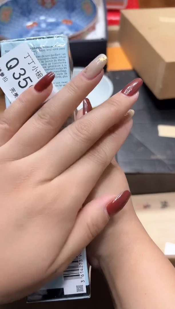 传****姐Q359