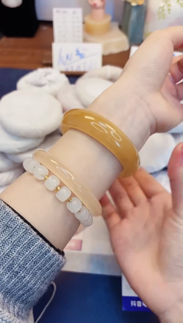 【闪购商品】石英质玉手镯未镶嵌295-财气镯-圈口61