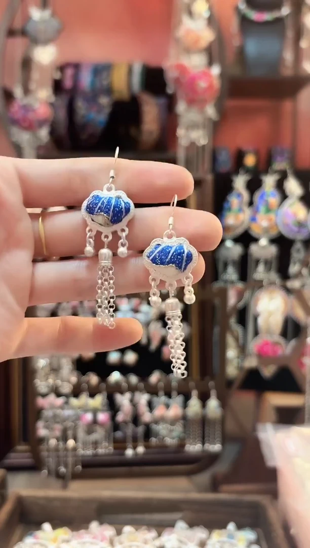 织绣云织谣民族风精美饰品   540