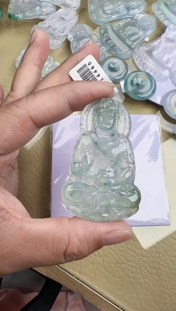 颈饰未镶嵌翡翠缅甸翡翠a货