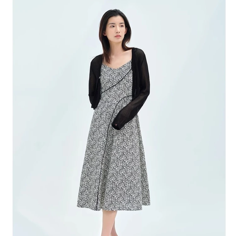 velwin蔚雯2024夏季新款时尚镂空上衣百搭黑色针织衫女NEMM833C09