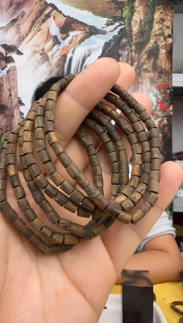 沉香沉香碎屑+桶卡T5/6沉水白奇沉香不规整宠粉多样性发一