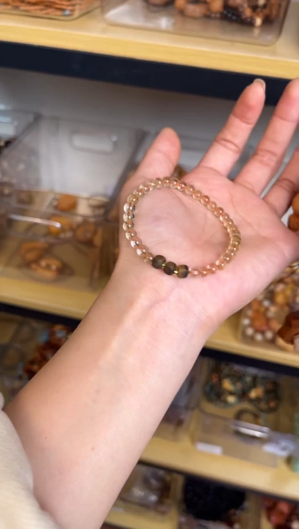 非洲檀香无事牌黄发晶崖柏葫芦 两件套+3颗莺歌绿