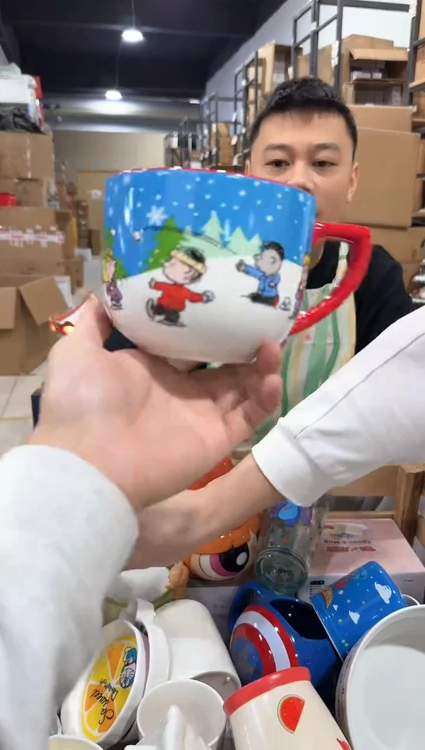 瓷片史努比打雪仗水杯