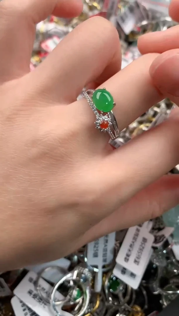 银S925镶嵌戒指翡翠777  1