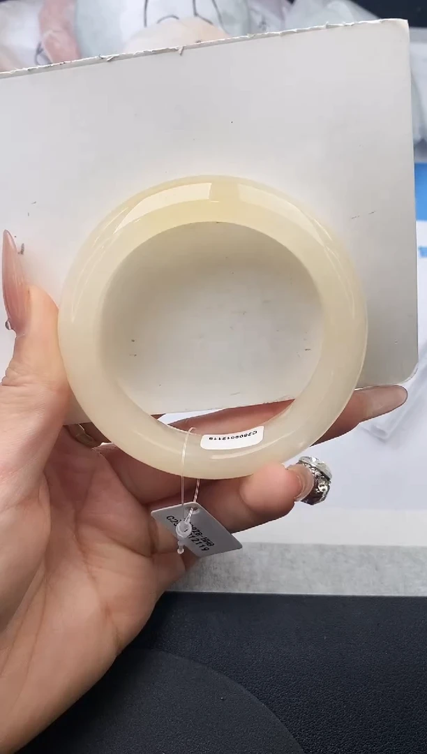 未镶嵌手镯石英质玉w138-HHB53+