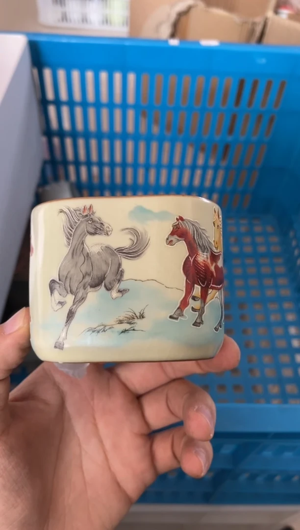无运费险有瑕疵的摄影的产品有使用过的痕迹有点脏介意勿拍