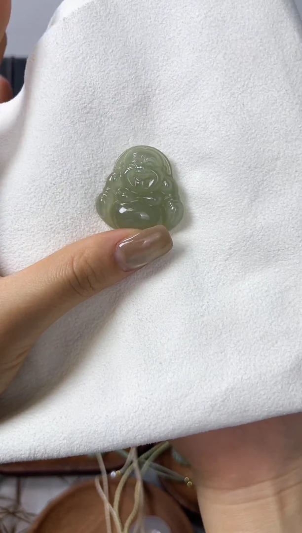 和田玉未镶嵌颈饰30mm佛公