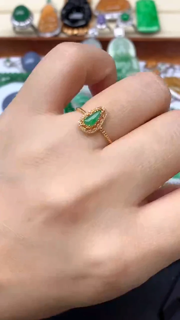 【闪购商品】翡翠戒指18K金镶嵌82-天然翡翠