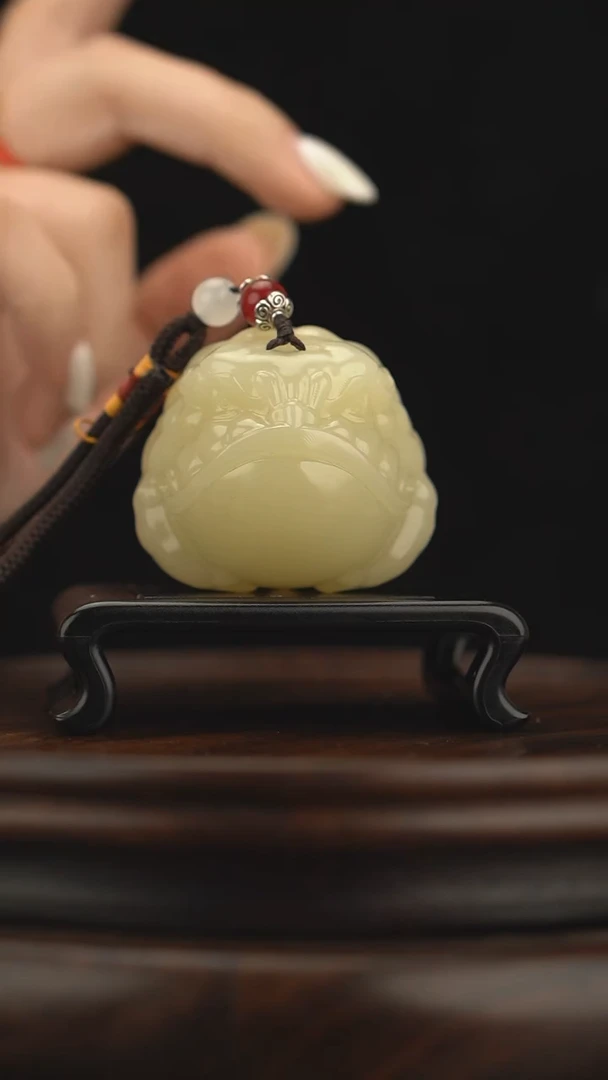 玉【恶霸金蟾】天然玉石手把件