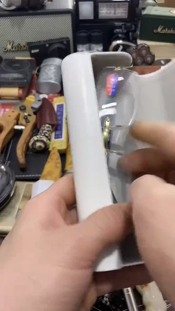 瓷片闪购商品  如图所示