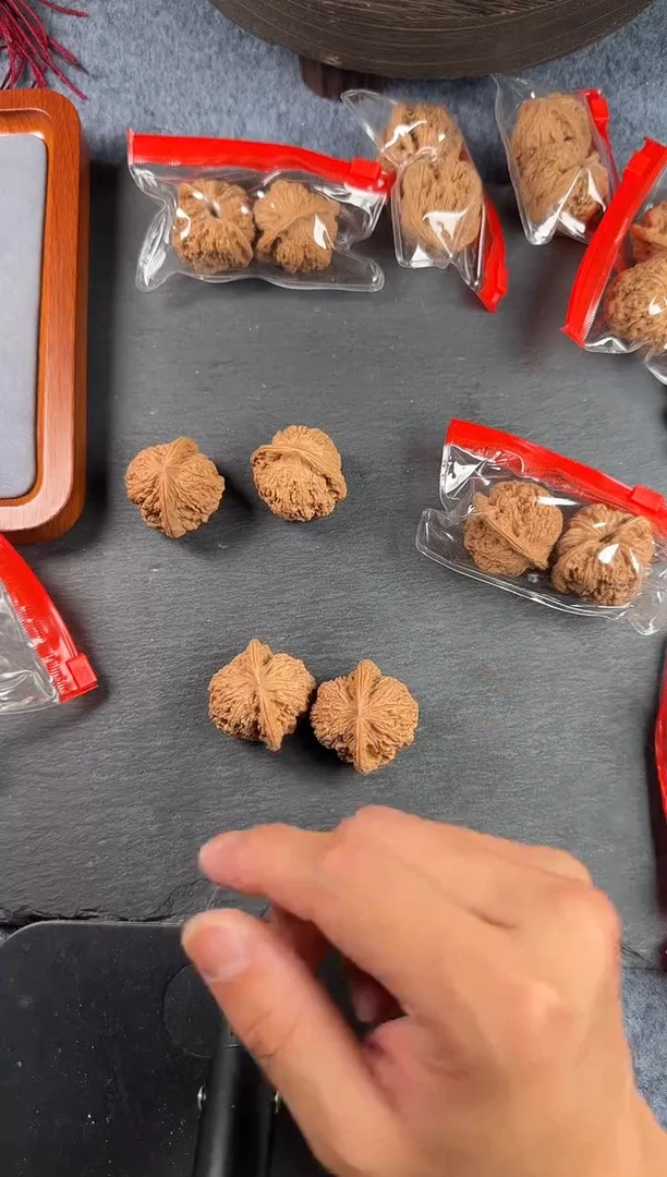 文玩核桃吊坠36左右雾灵山小众核桃