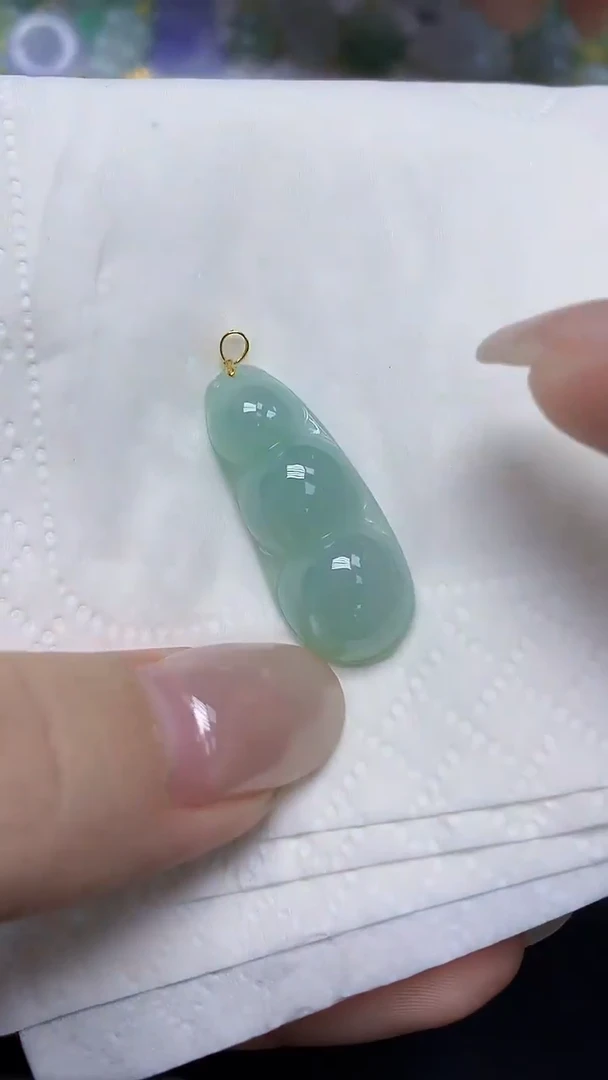 翡翠18K金镶嵌颈饰天然缅甸翡翠A货