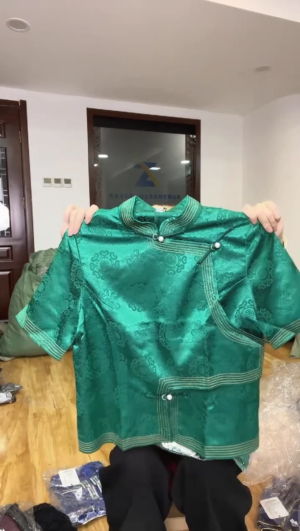 M码       90-105斤  半袖