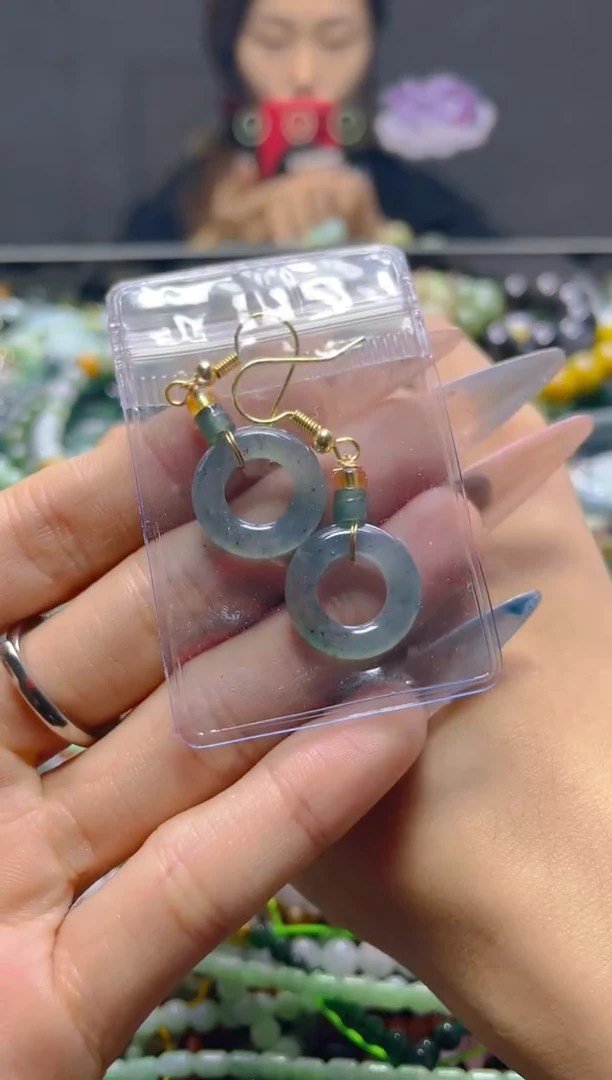 颈饰未镶嵌翡翠/G/翡翠A货，一件也是批发价