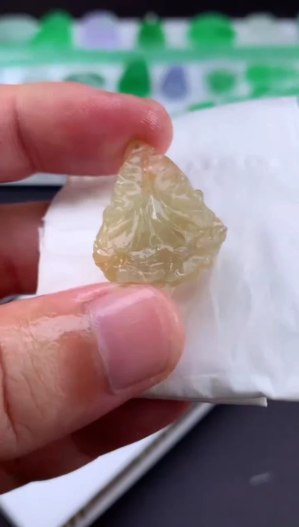 未镶嵌定制翡翠静**静翡翠