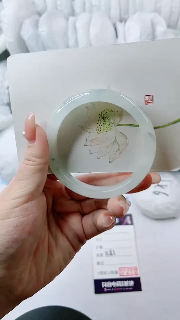 【闪购商品】石英质玉手镯未镶嵌多样性发货B163