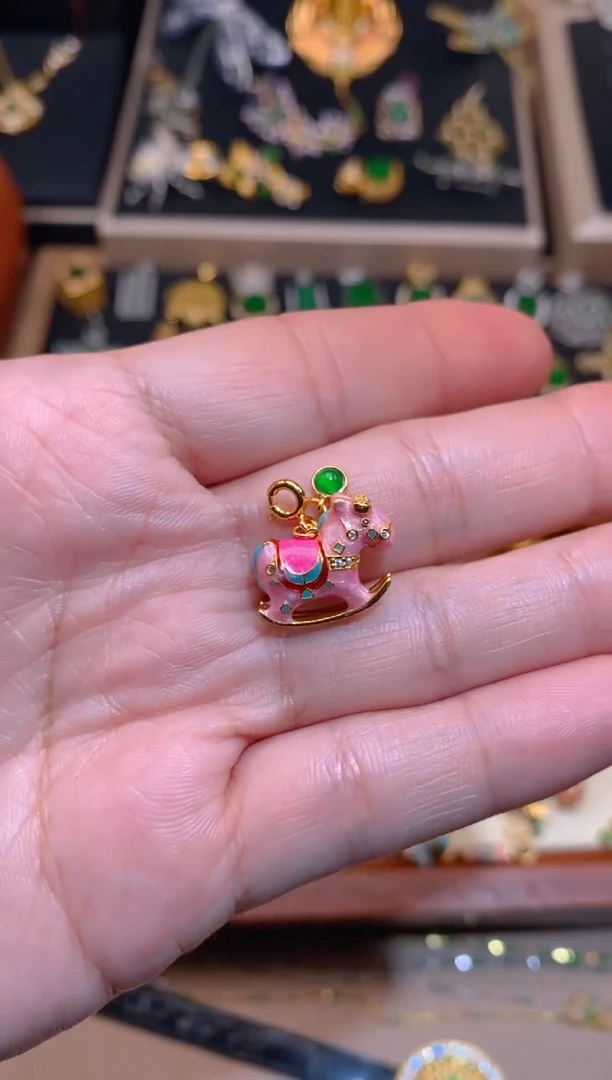 【闪购商品】翡翠吊坠(不含链)银S925镶嵌粉色木马