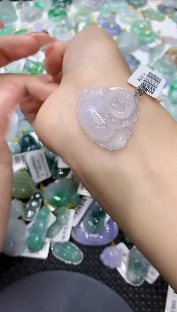 颈饰18K金镶嵌翡翠11111111