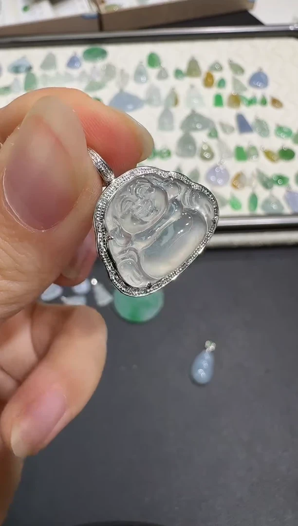 颈饰18K金镶嵌翡翠X1102-1501-92