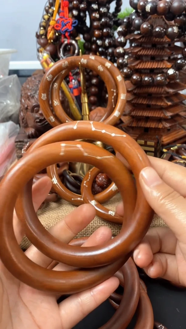 【闪购商品】木枣木镶银六七星80乾坤圈掌