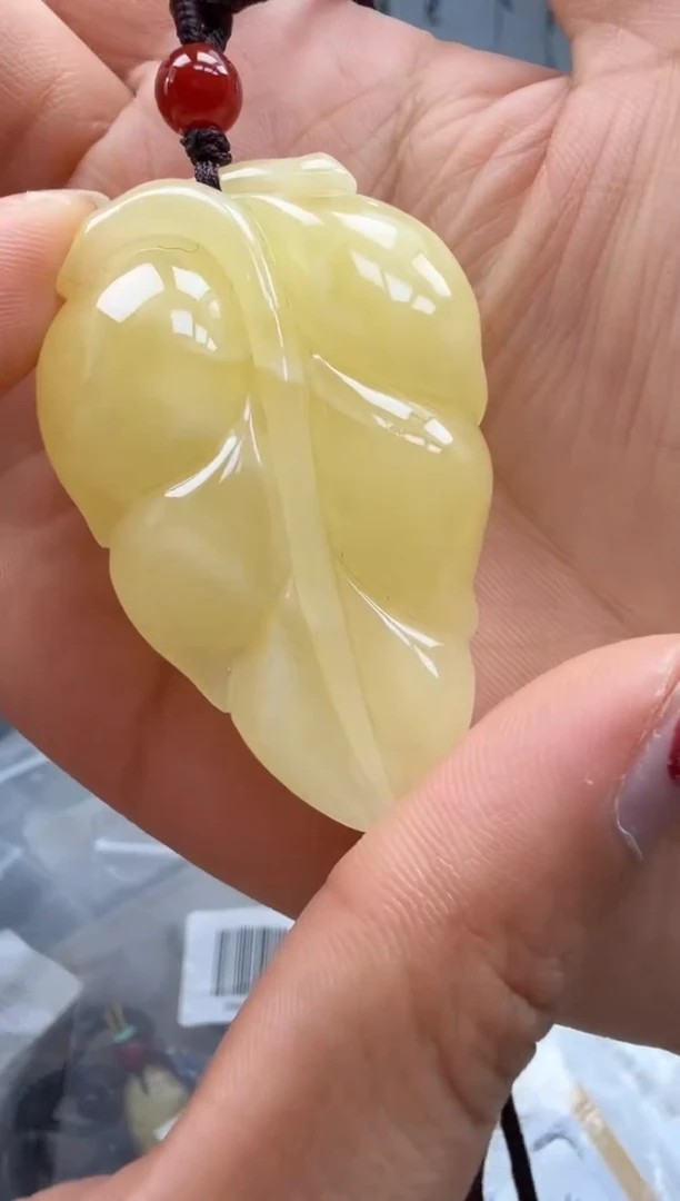 【闪购商品】琥珀裸石未镶嵌挂坠