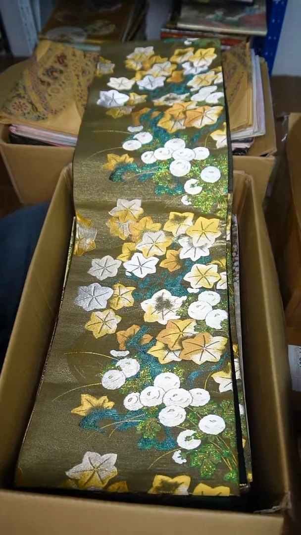 织绣13彩金织花卉