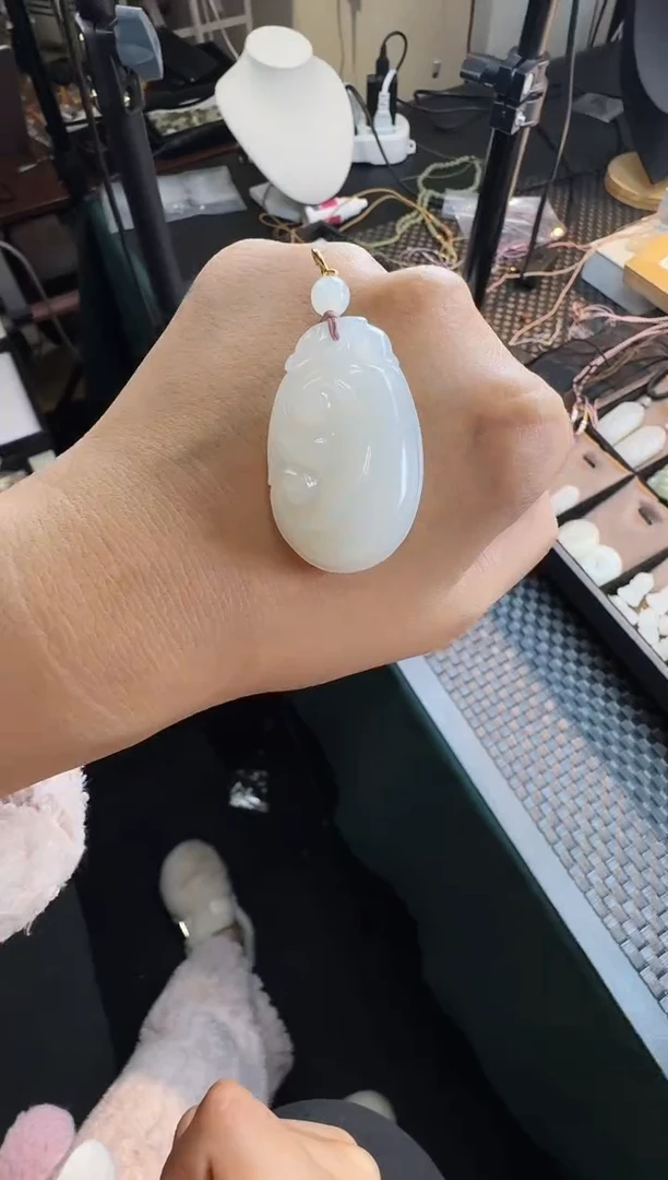 【闪购商品】和田玉颈饰未镶嵌白玉如意