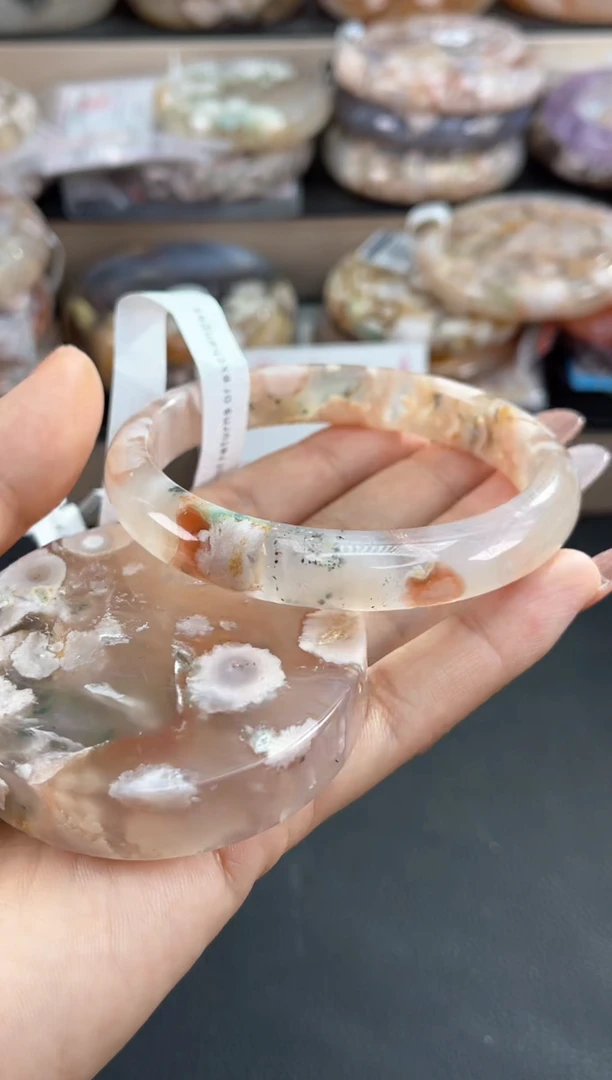 未镶嵌手镯石英质玉62